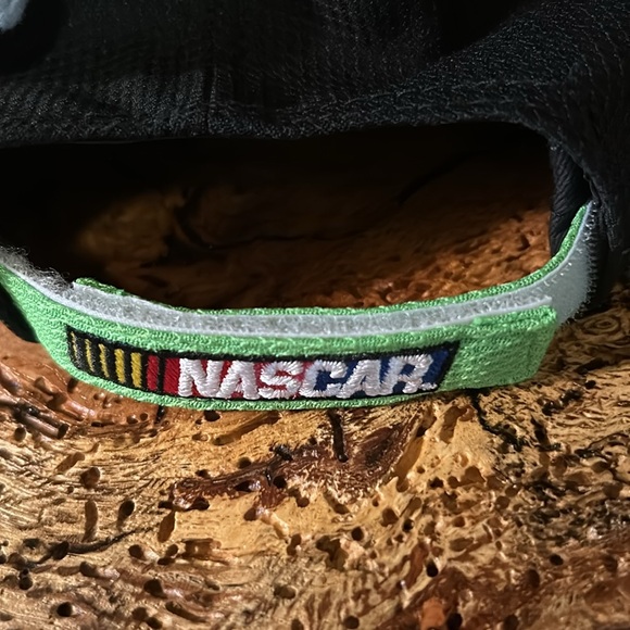 NASCAR Interstate Batteries Cap Men’s 18 Joe Gibbs Racing Sprint Cup Series 2016 - Picture 9 of 10